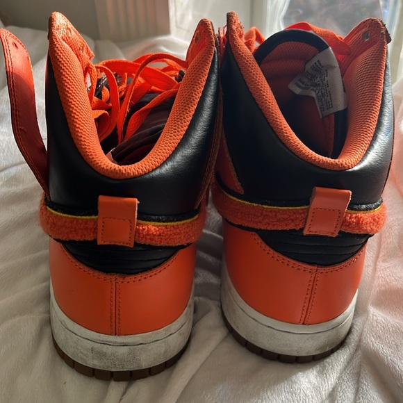 Nike Dunk High Chenille Swoosh - Picture 3 of 4